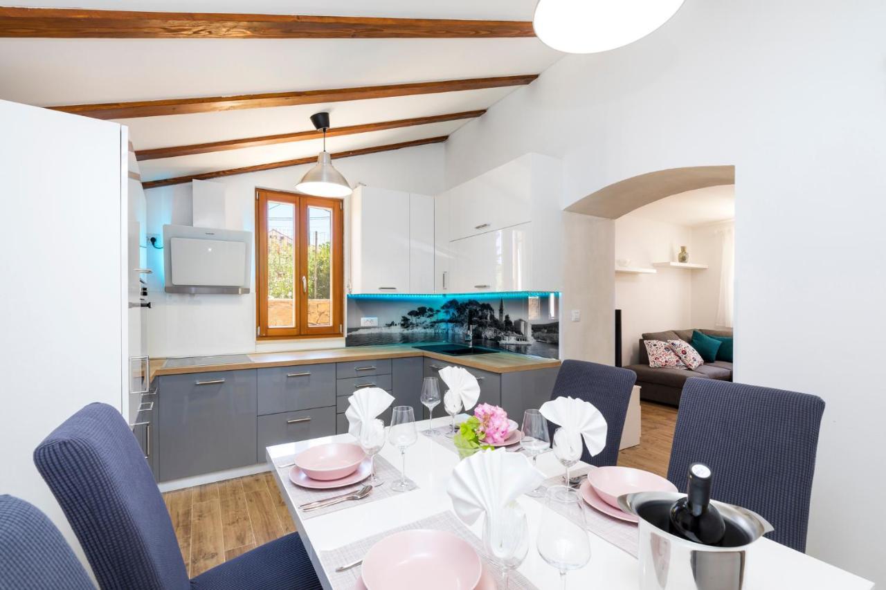 Vacation House Orange Veli Lošinj Eksteriør billede
