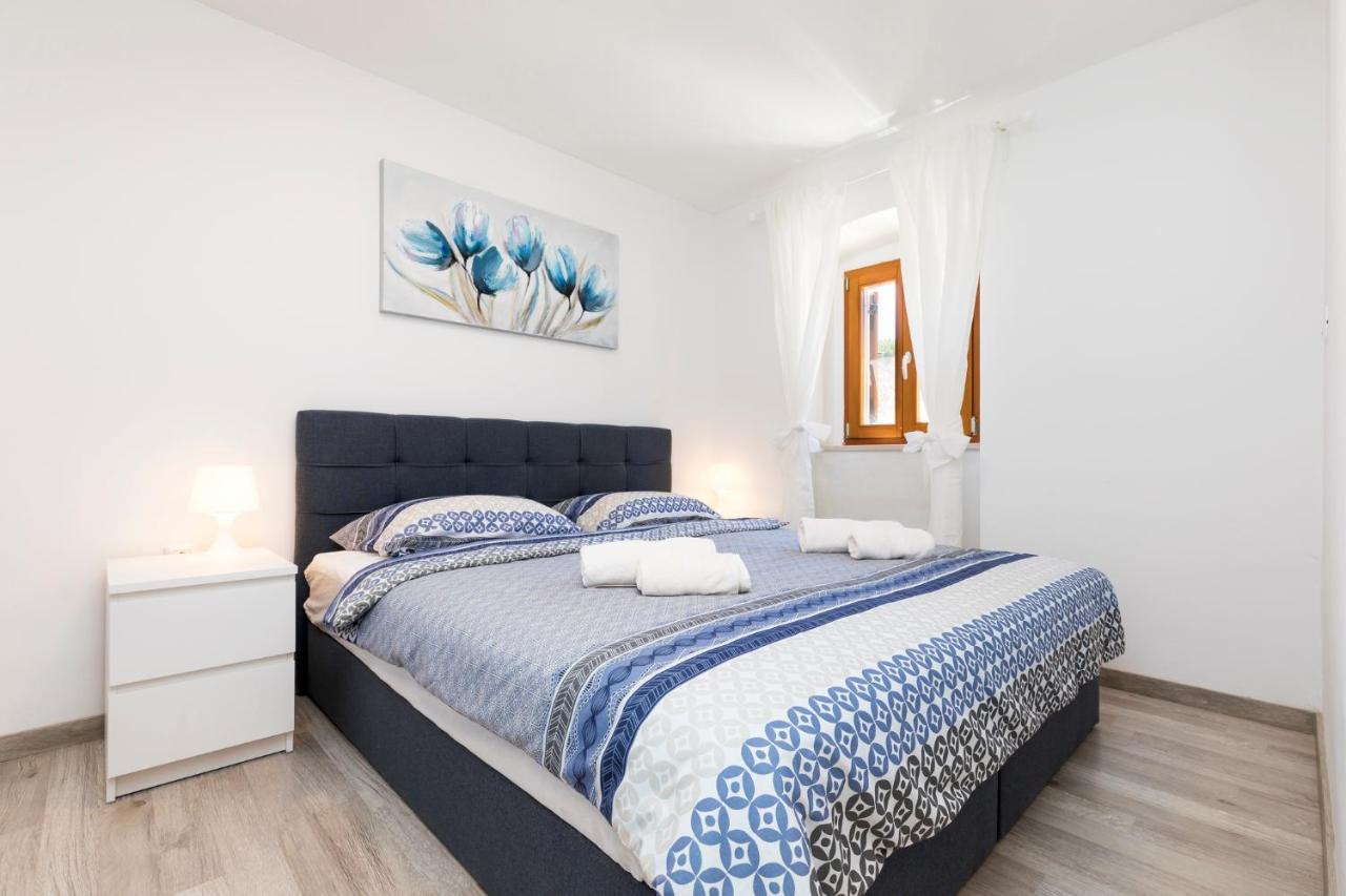 Vacation House Orange Veli Lošinj Eksteriør billede