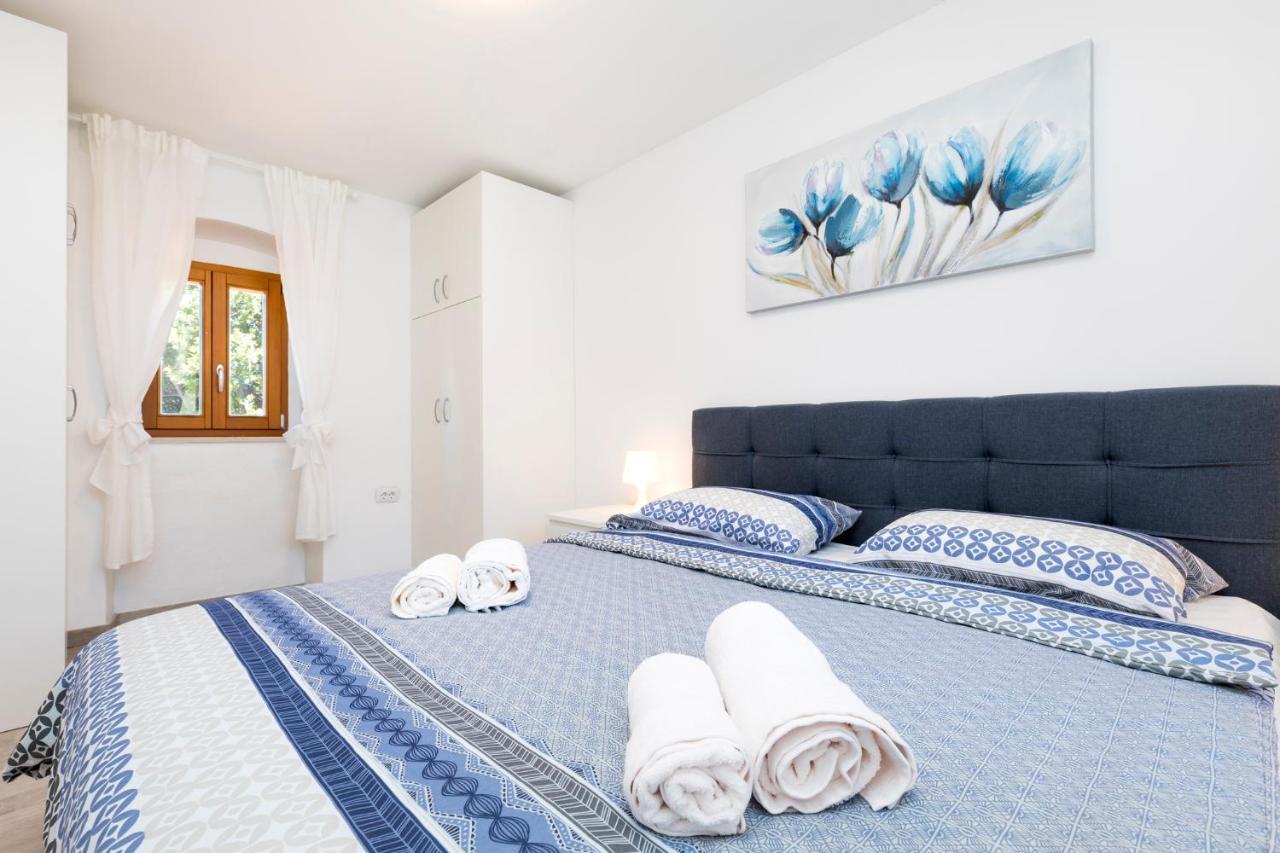 Vacation House Orange Veli Lošinj Eksteriør billede